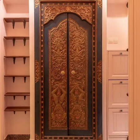 Apartment Hidden Gem In One-bedroom Central